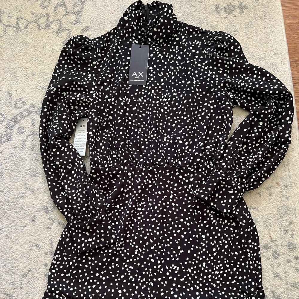 AX Paris - size 8 ladies - NWT